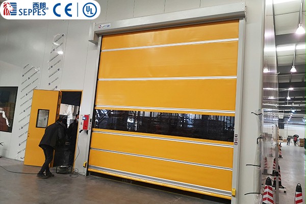 如何選擇一款靠譜的快速門(mén)？這些關(guān)鍵點(diǎn)必須注意